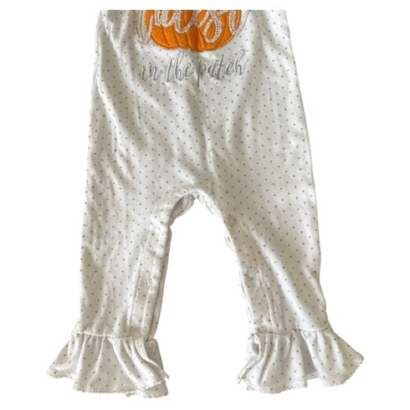 Mud Pie “Cutest Pumpkin In The Patch” bell bottom onesie/PJ size 9-12 months - Picture 4 of 5